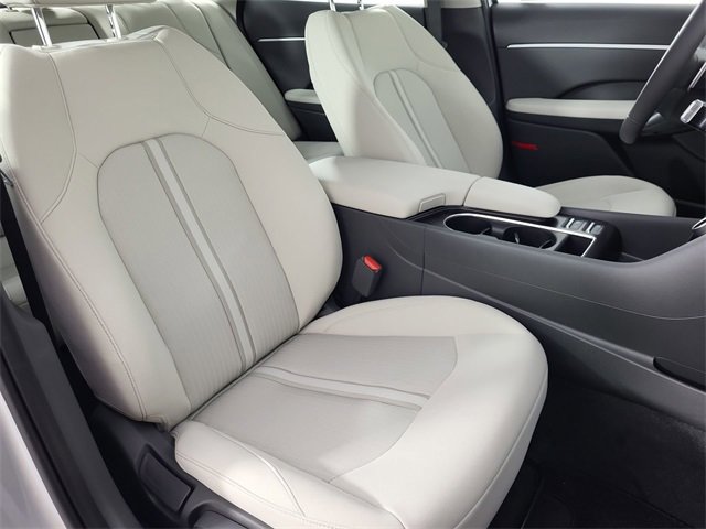 Certified 2025 Hyundai Sonata SEL image 25