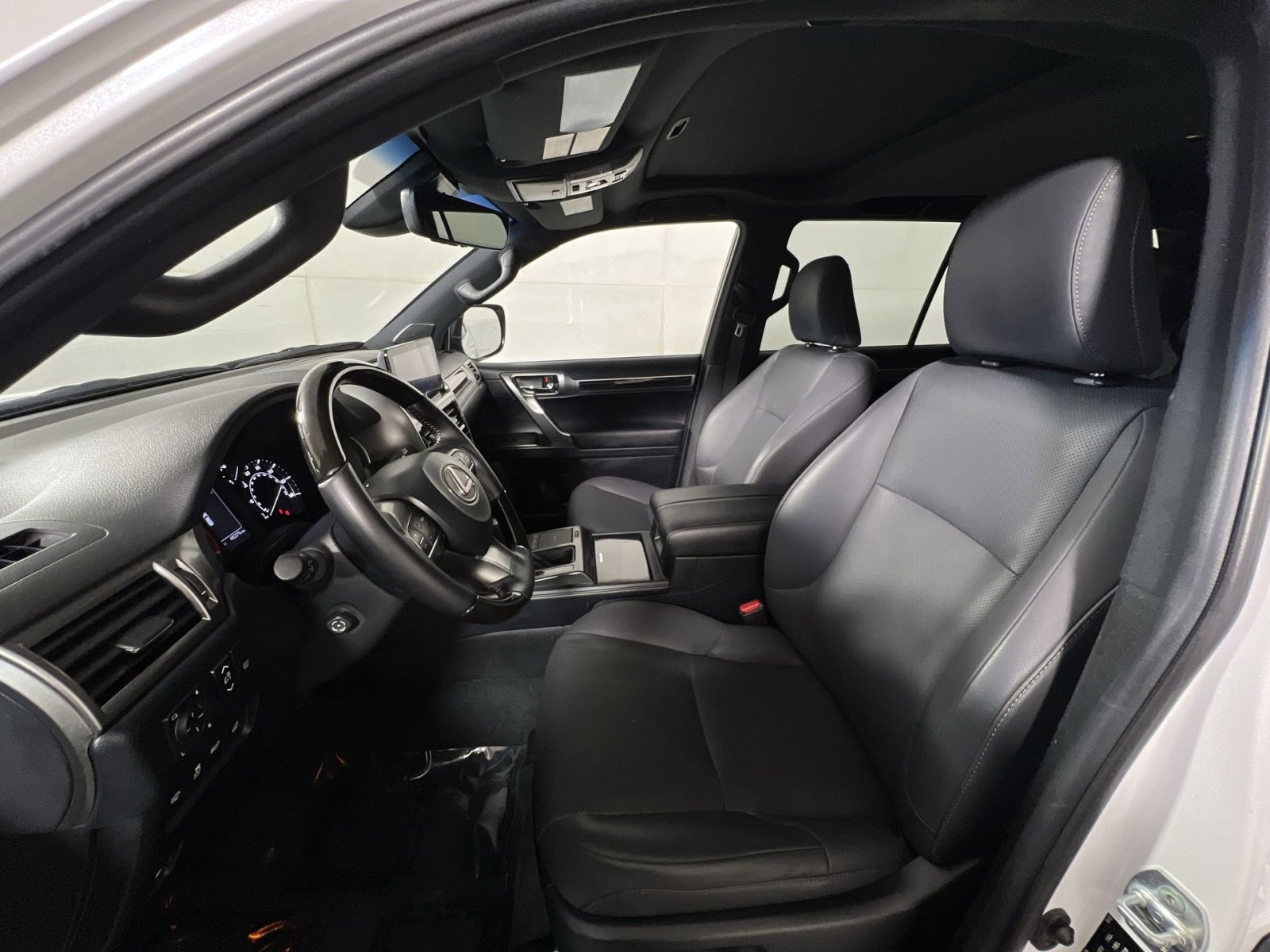 Used 2023 Lexus GX 460 Premium image 13