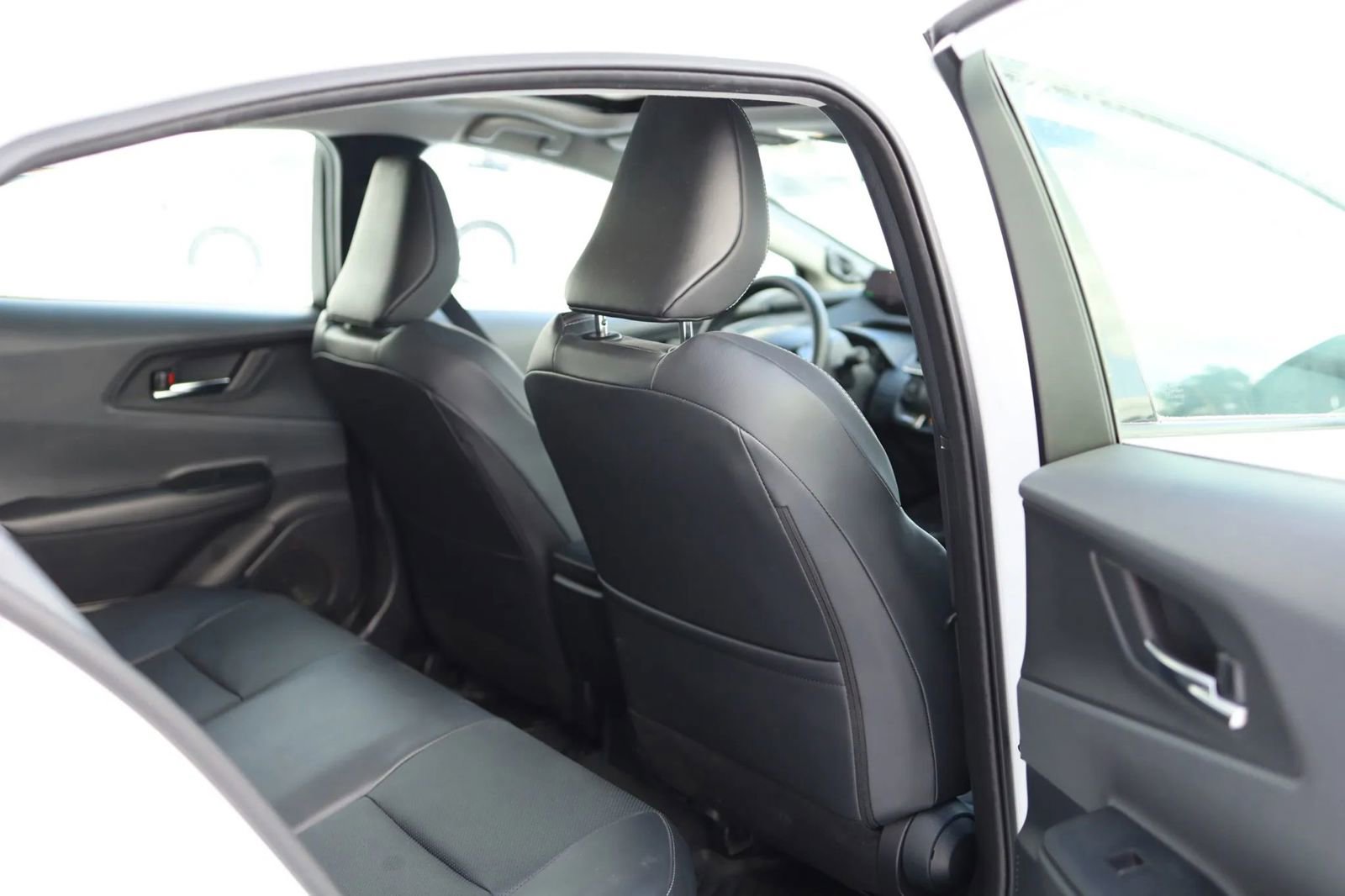 Used 2024 Toyota Prius Limited image 46