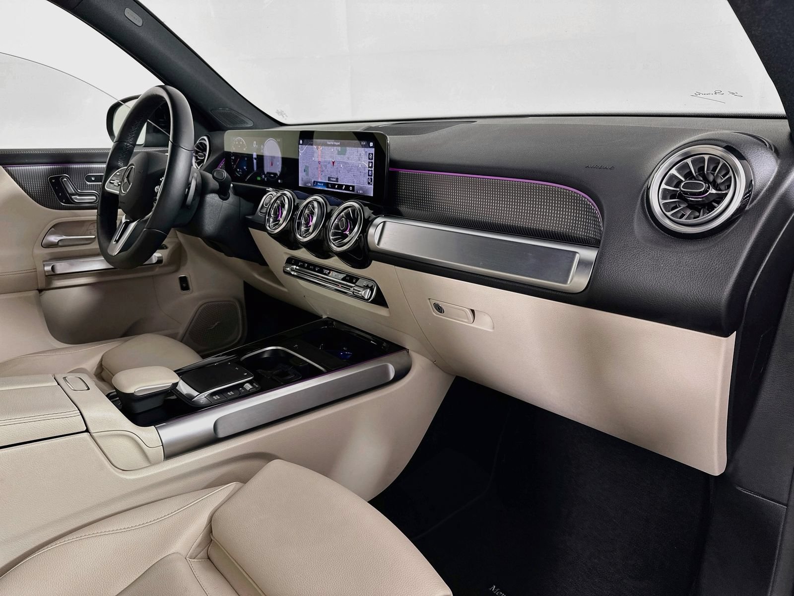 Used 2023 Mercedes-Benz EQB 300 4MATIC w/ Exclusive Package image 30
