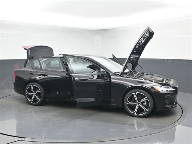 Used 2024 Volvo S60 B5 Plus image 50