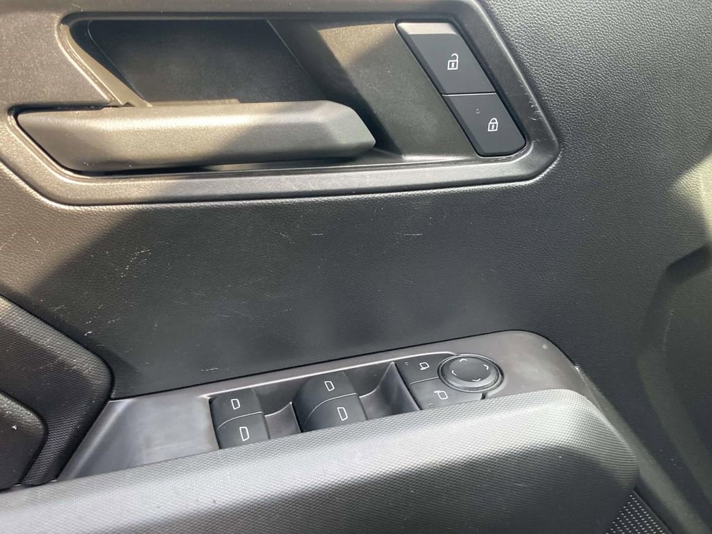 Used 2023 Chevrolet Colorado W/T RWD image 18