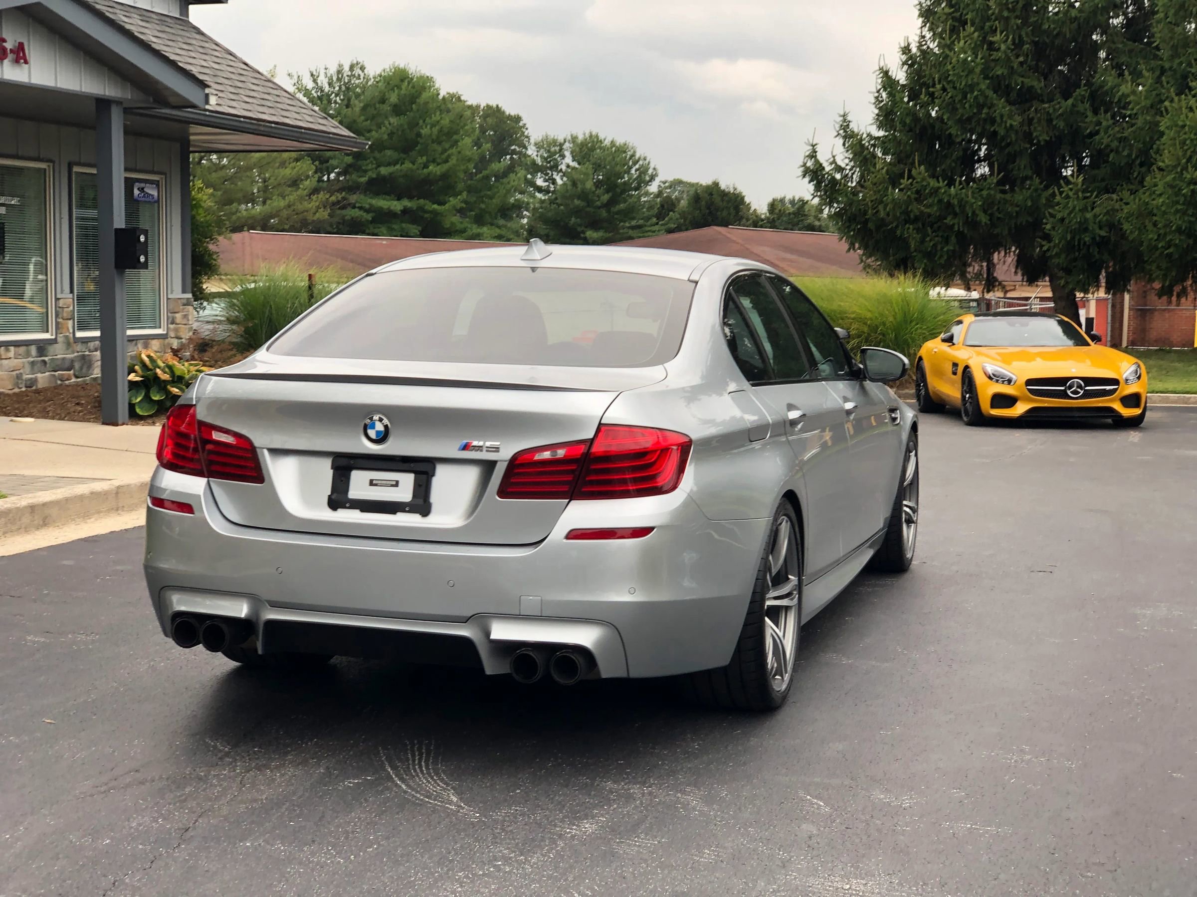 Used 2016 BMW M5 image 9