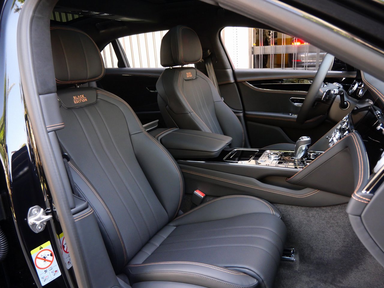 New 2025 Bentley Flying Spur Plug-In Hybrid image 25