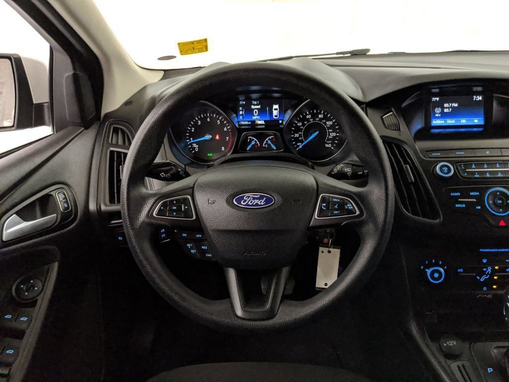 Used 2018 Ford Focus SE FWD image 10