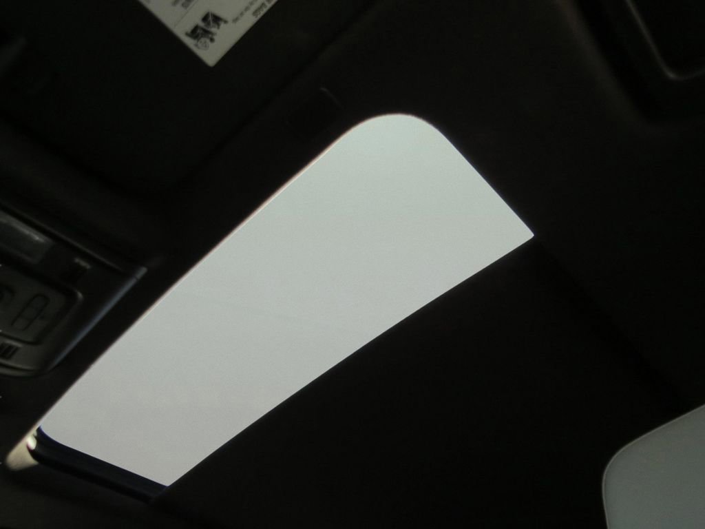 Certified 2023 Chevrolet Tahoe Z71 w/ Luxury Package AWD/4WD image 13