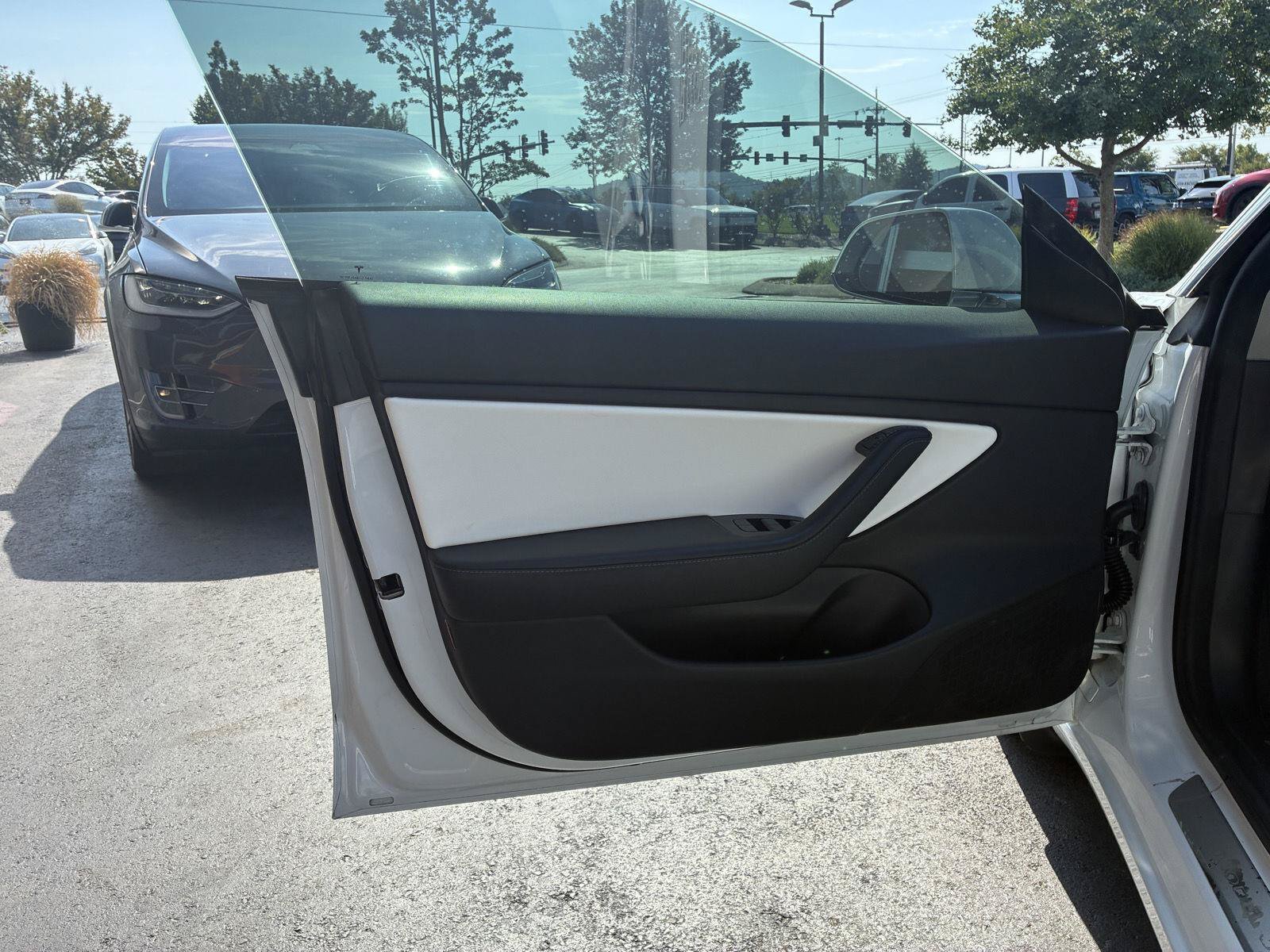 Used 2019 Tesla Model 3 Long Range AWD/4WD image 10