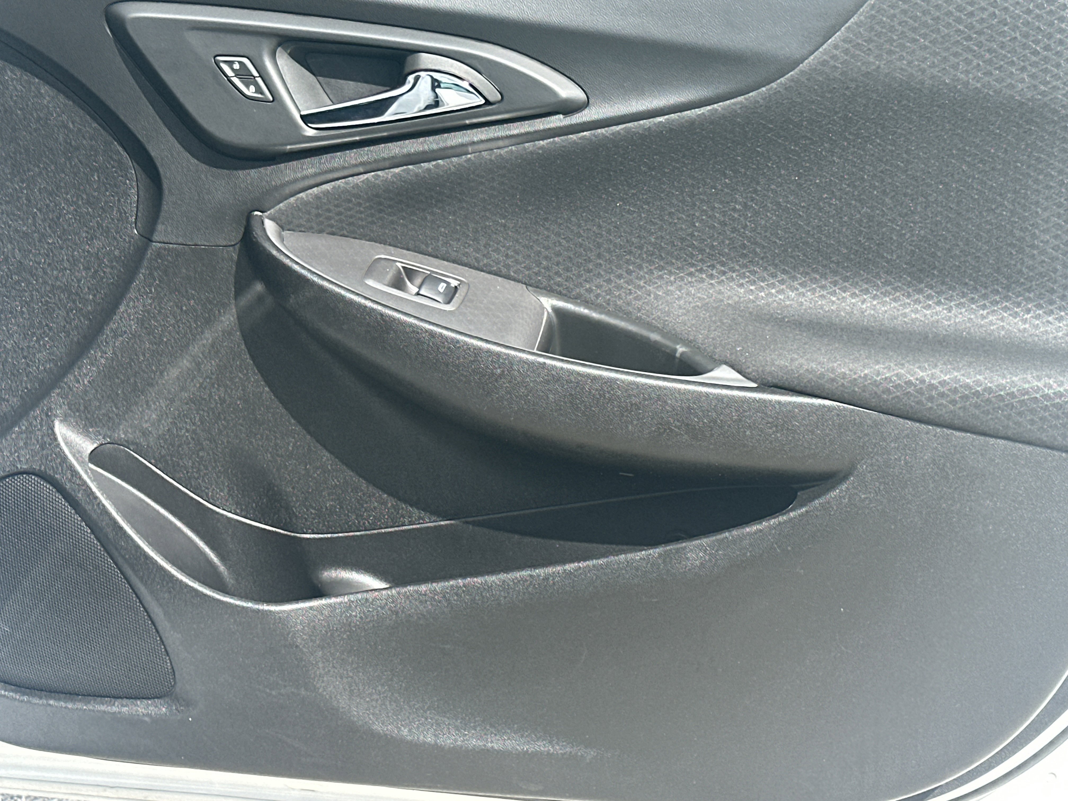 Used 2024 Chevrolet Malibu LT image 14