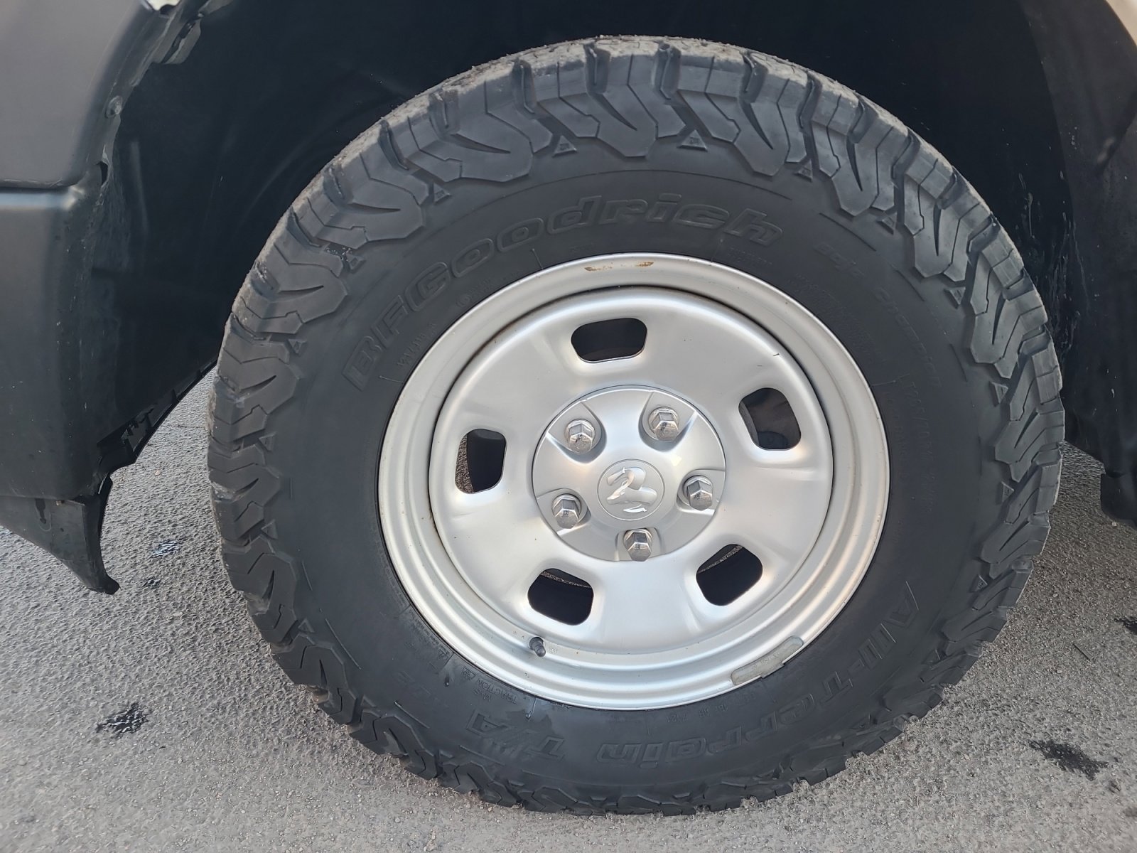 Used 2019 RAM 1500 Tradesman image 11