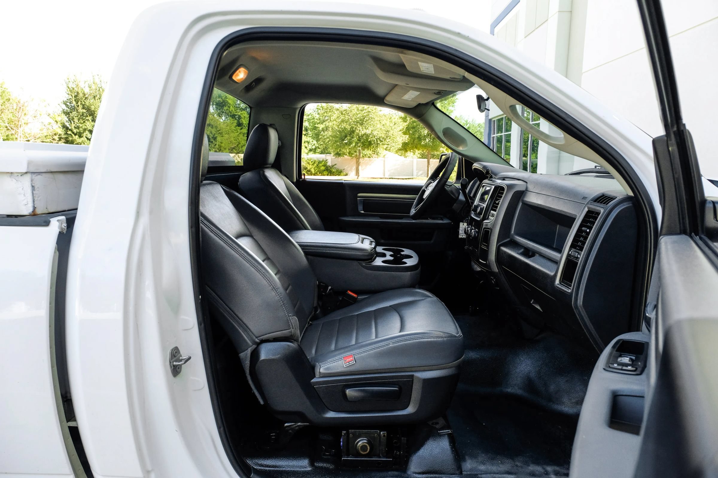 Used 2017 RAM 2500 Tradesman w/ Power & Remote Entry Group RWD image 30