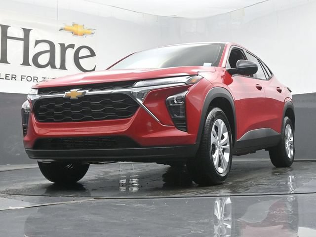 New 2026 Chevrolet Trax LS FWD image 4