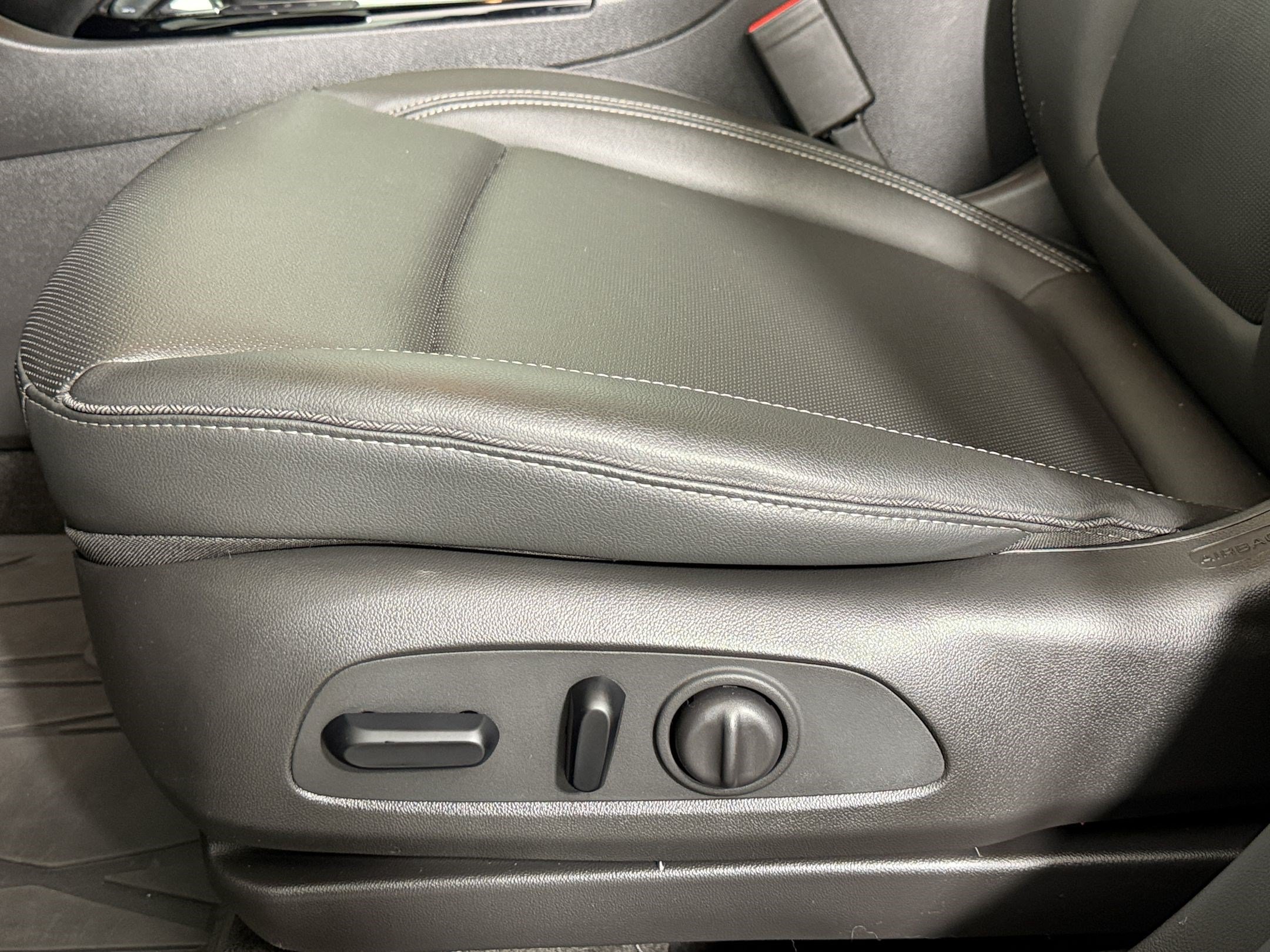 Used 2024 Buick Encore GX Sport Touring w/ Experience Buick Package FWD image 13