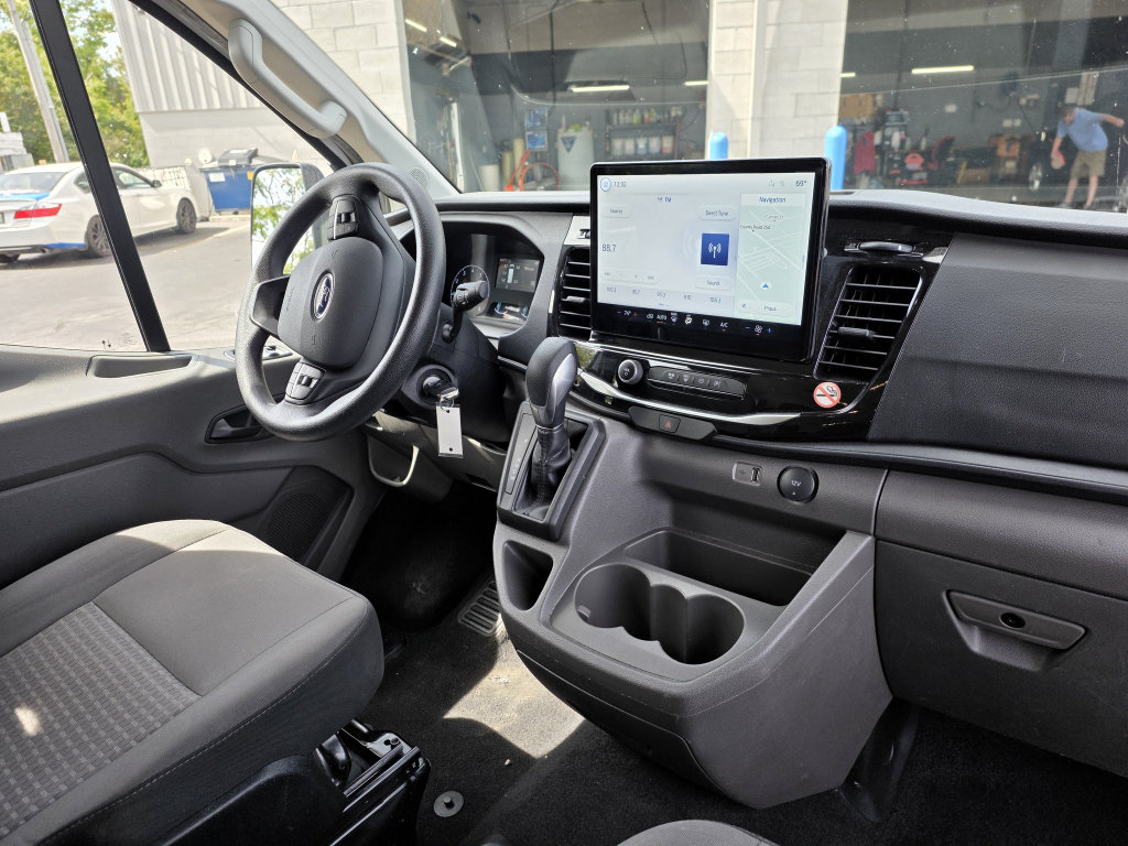 Used 2024 Ford Transit 350 XLT RWD image 6