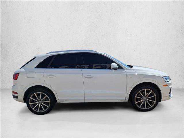 Used 2018 Audi Q3 2.0T Premium Plus w/ Premium Plus Package AWD/4WD image 4
