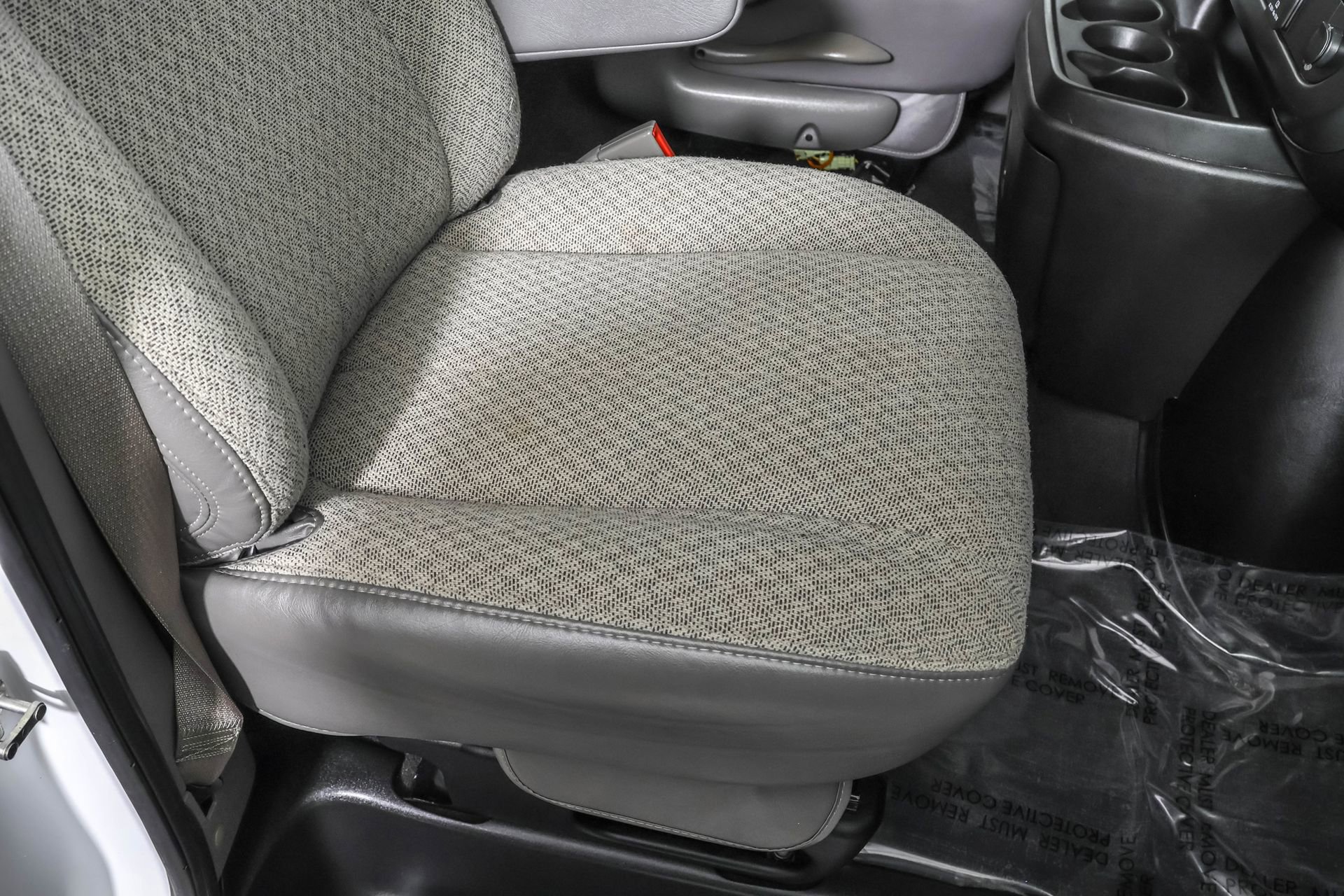 Used 2025 Chevrolet Express 3500 LT w/ LT Preferred Equipment Group image 42