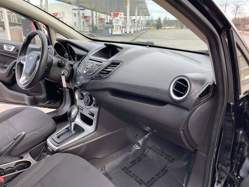 Used 2016 Ford Fiesta SE image 54