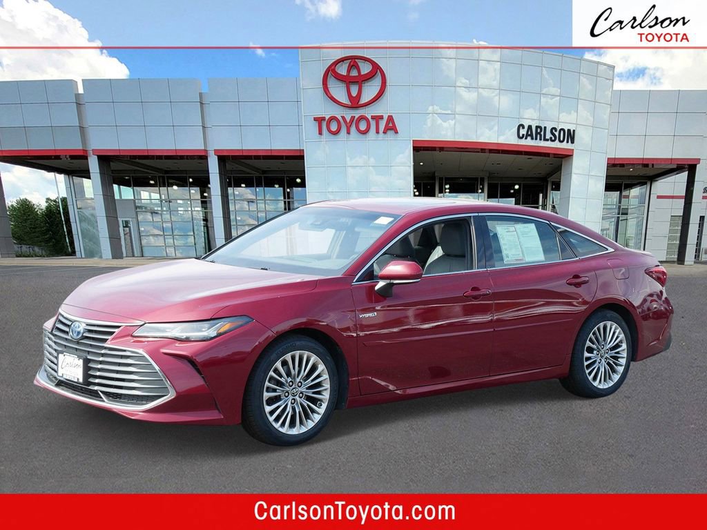 Used 2019 Toyota Avalon Limited w/ All Weather Liner Package FWD image 1