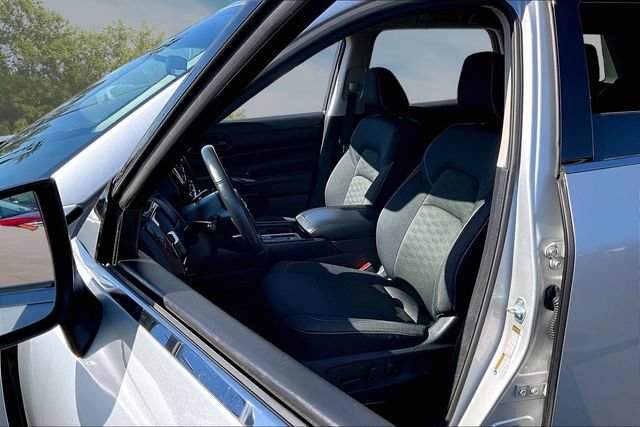 Certified 2024 Nissan Pathfinder SV FWD image 20