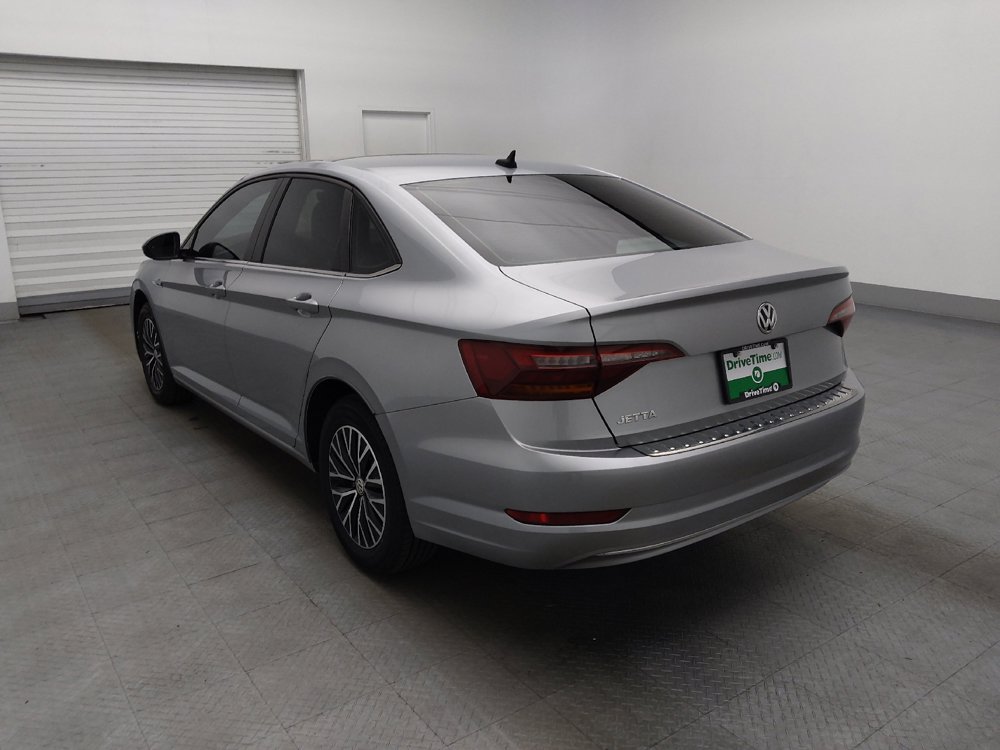 Used 2019 Volkswagen Jetta SEL w/ Cold Weather Package FWD image 5