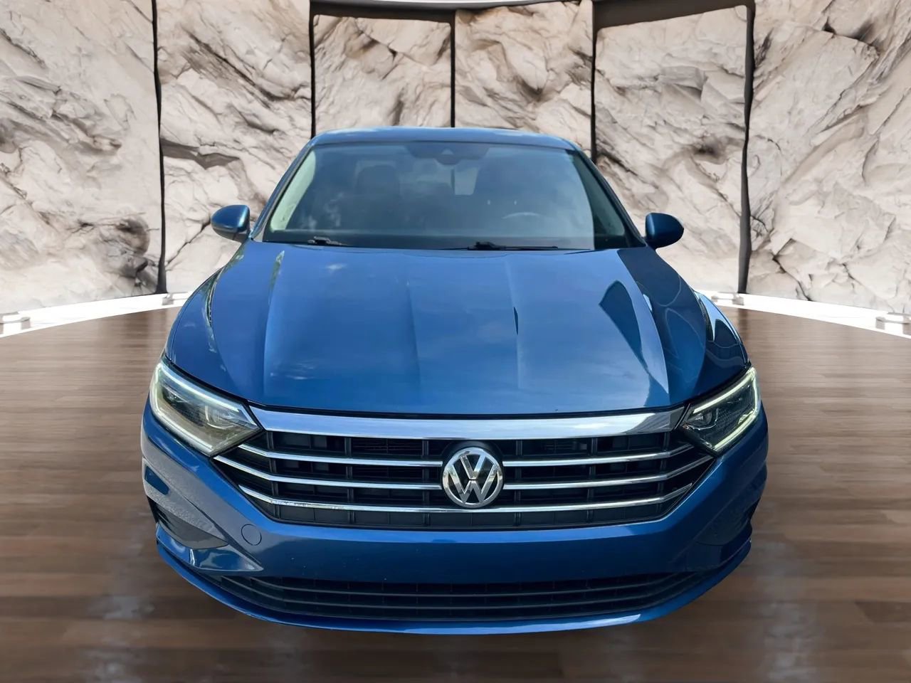 Used 2019 Volkswagen Jetta SEL FWD image 2