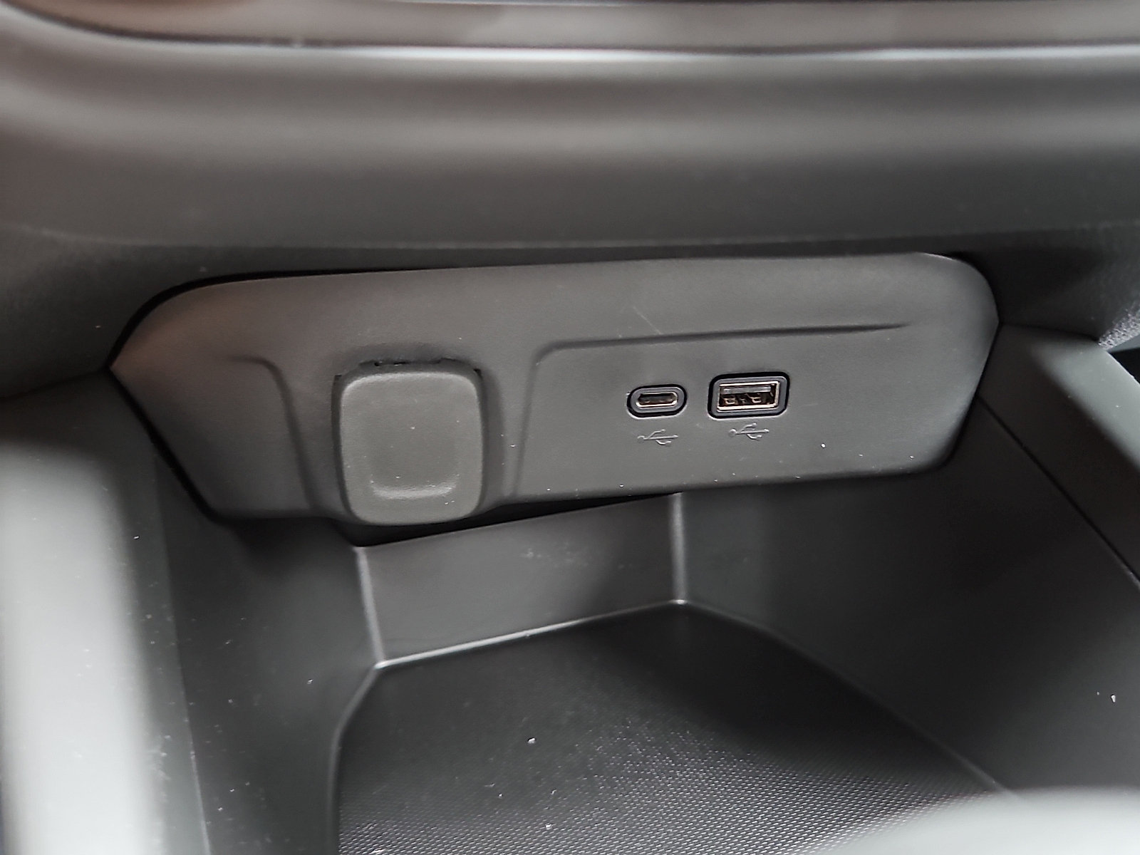 Used 2024 Chevrolet Trax RS w/ Driver Confidence Package FWD image 21