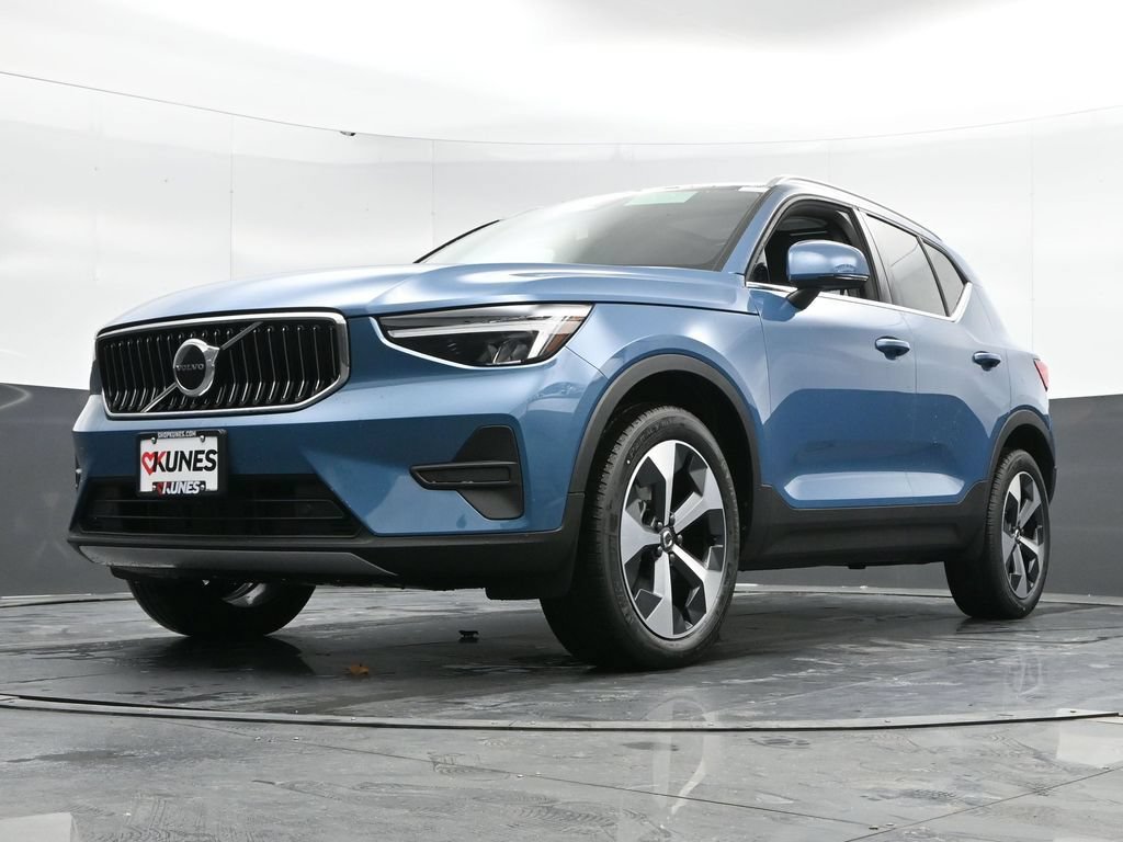 New 2025 Volvo XC40 B5 Core w/ Climate Package AWD/4WD image 43
