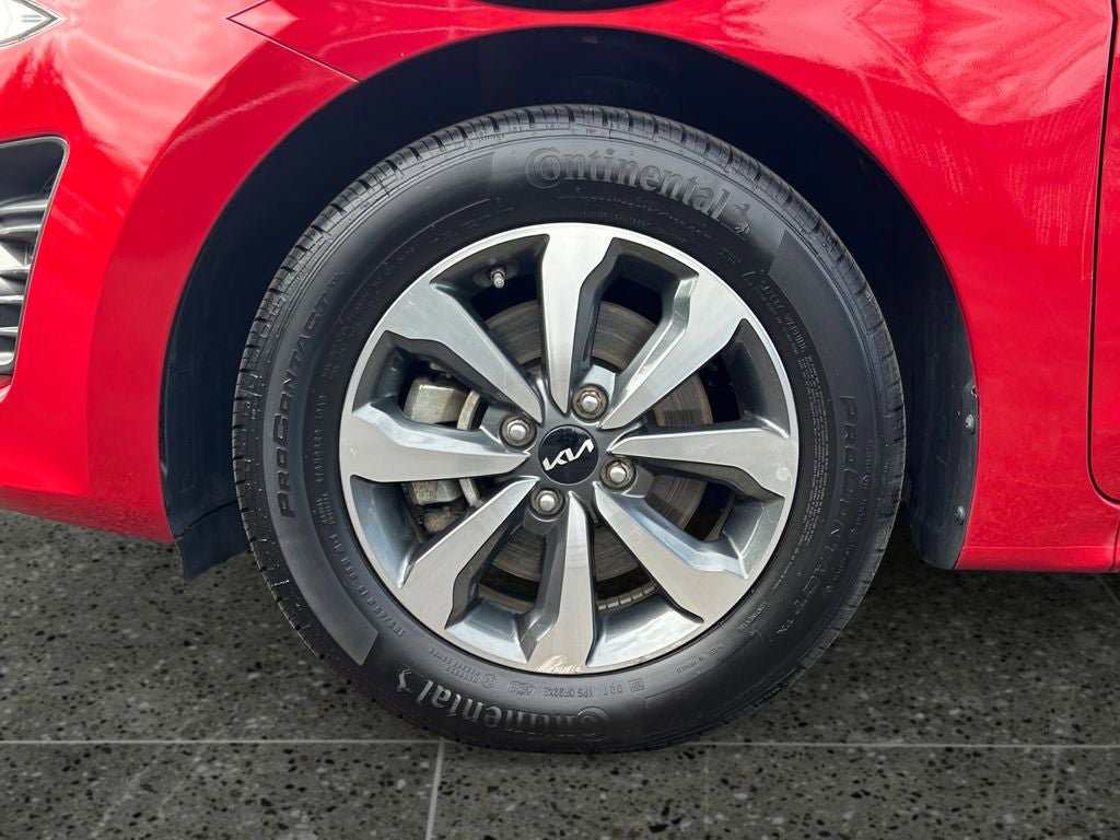 Used 2023 Kia Rio S w/ Technology Package FWD image 5
