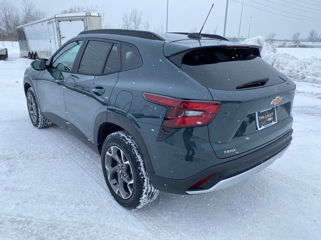 New 2026 Chevrolet Trax LT w/ Driver Confidence Package image 5