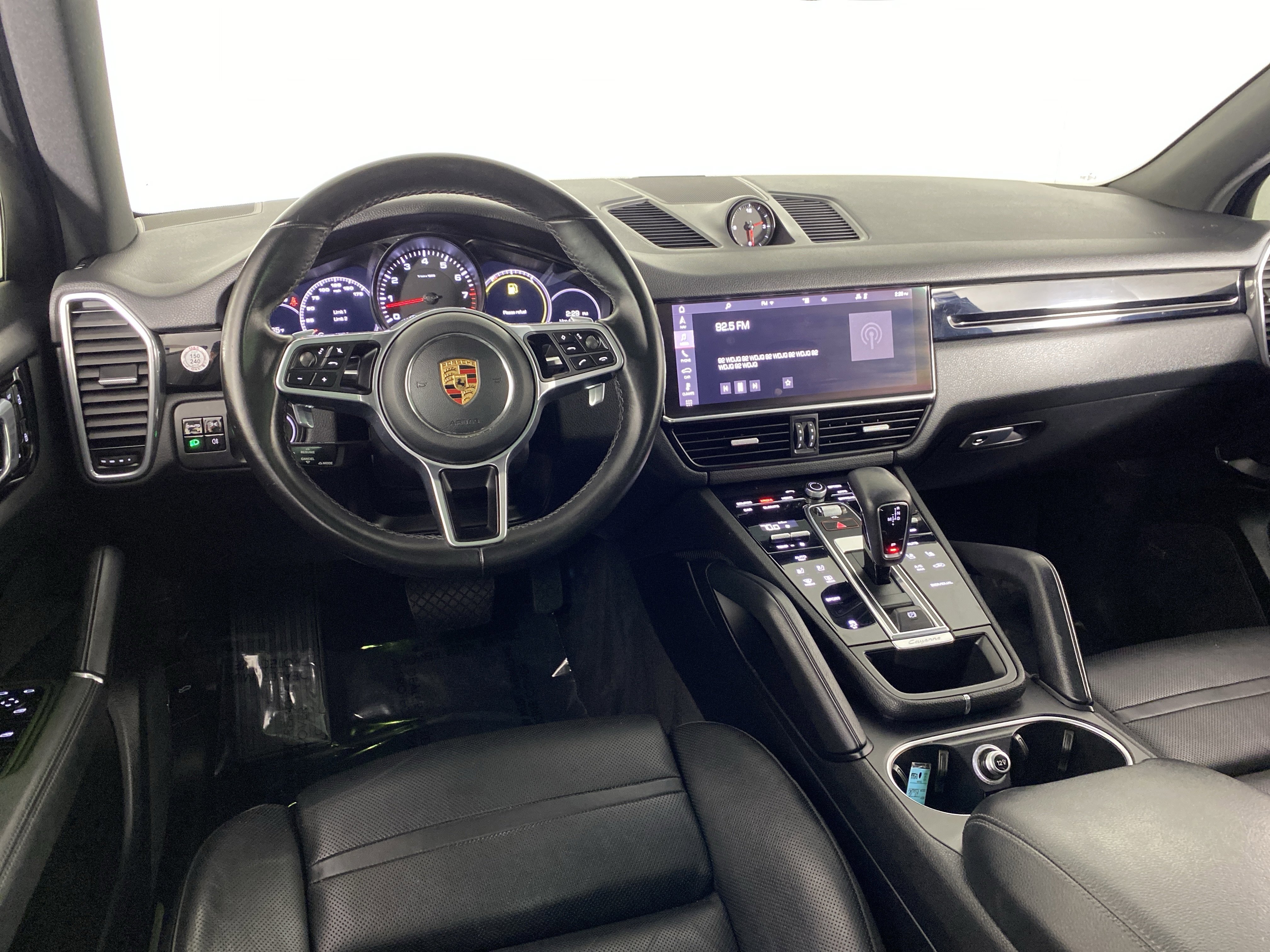 Used 2020 Porsche Cayenne image 19