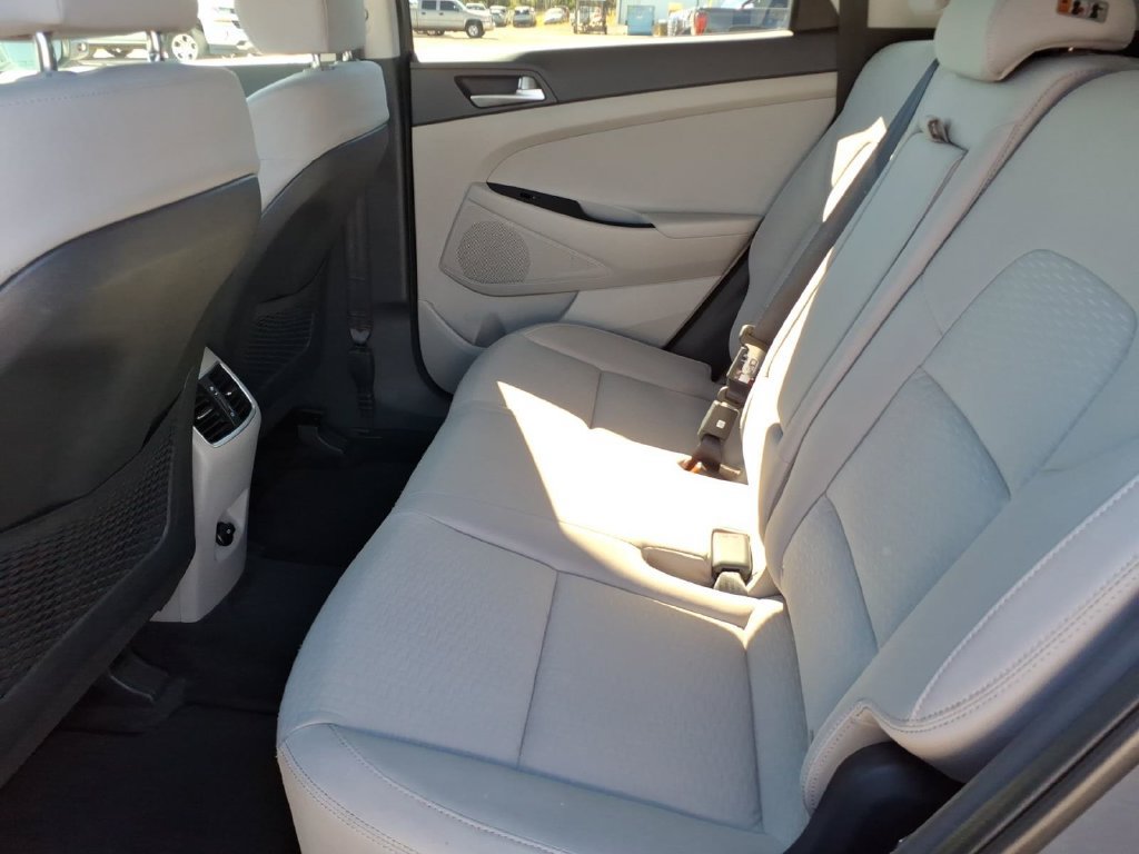 Used 2021 Hyundai Tucson SEL FWD image 17