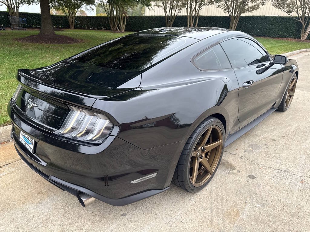 Used 2020 Ford Mustang Premium RWD image 3