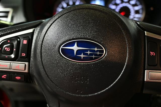 Used 2017 Subaru Crosstrek 2.0i Premium AWD/4WD image 35