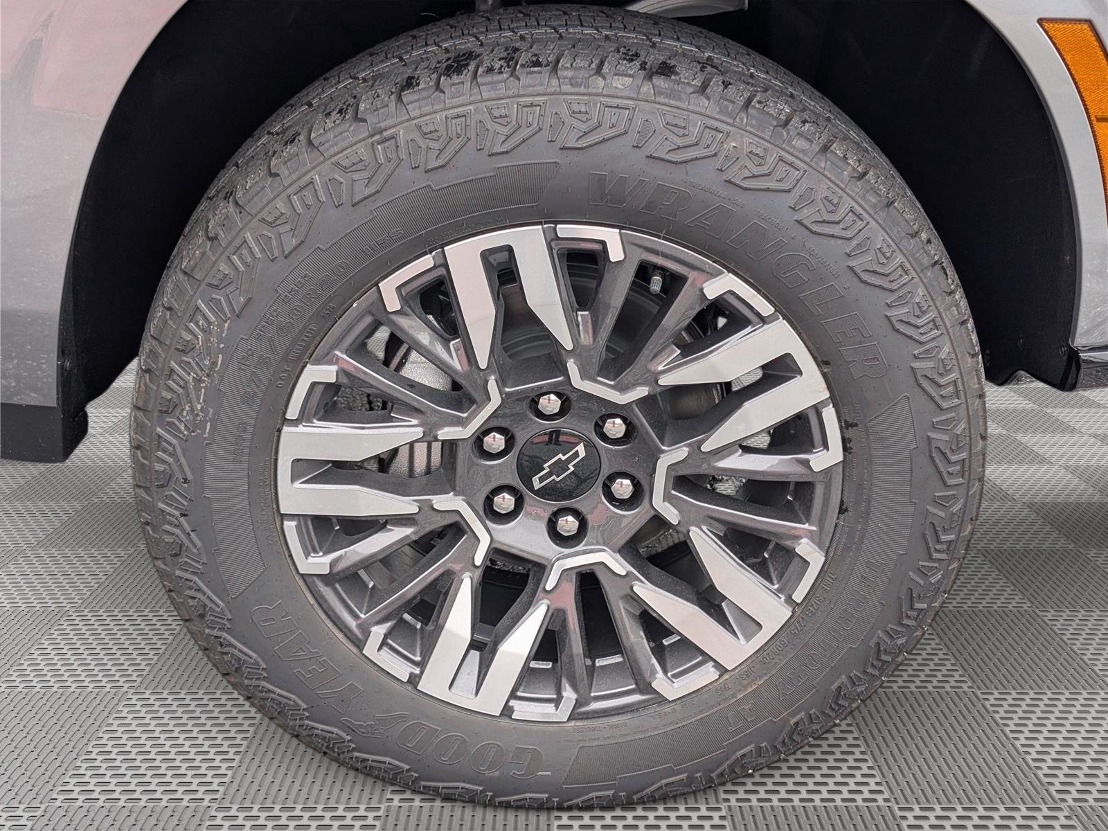 New 2026 Chevrolet Tahoe Z71 w/ Comfort Package AWD/4WD image 7