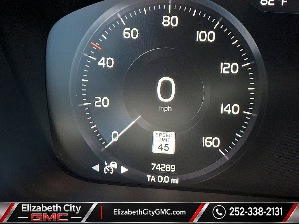 Used 2019 Volvo XC40 T4 Inscription FWD image 22