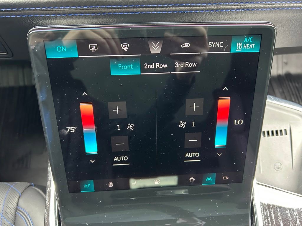 Used 2026 Cadillac Escalade IQ Sport 1 w/ LPO, Floor Liner Package AWD/4WD image 34