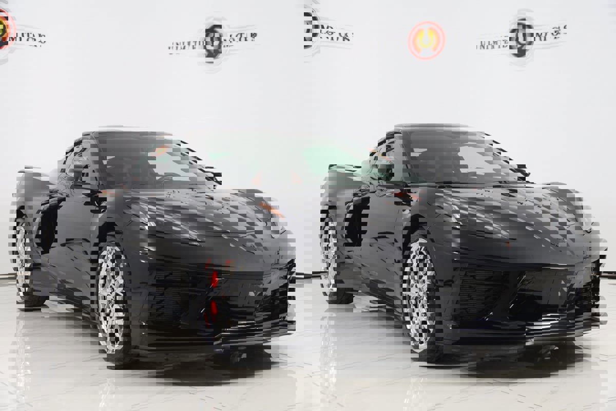 Used 2020 Chevrolet Corvette Stingray Premium Cpe w/ 3LT Preferred Equipment Group image 36