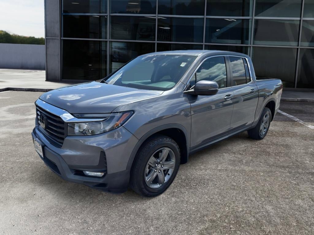 Certified 2023 Honda Ridgeline RTL image 3
