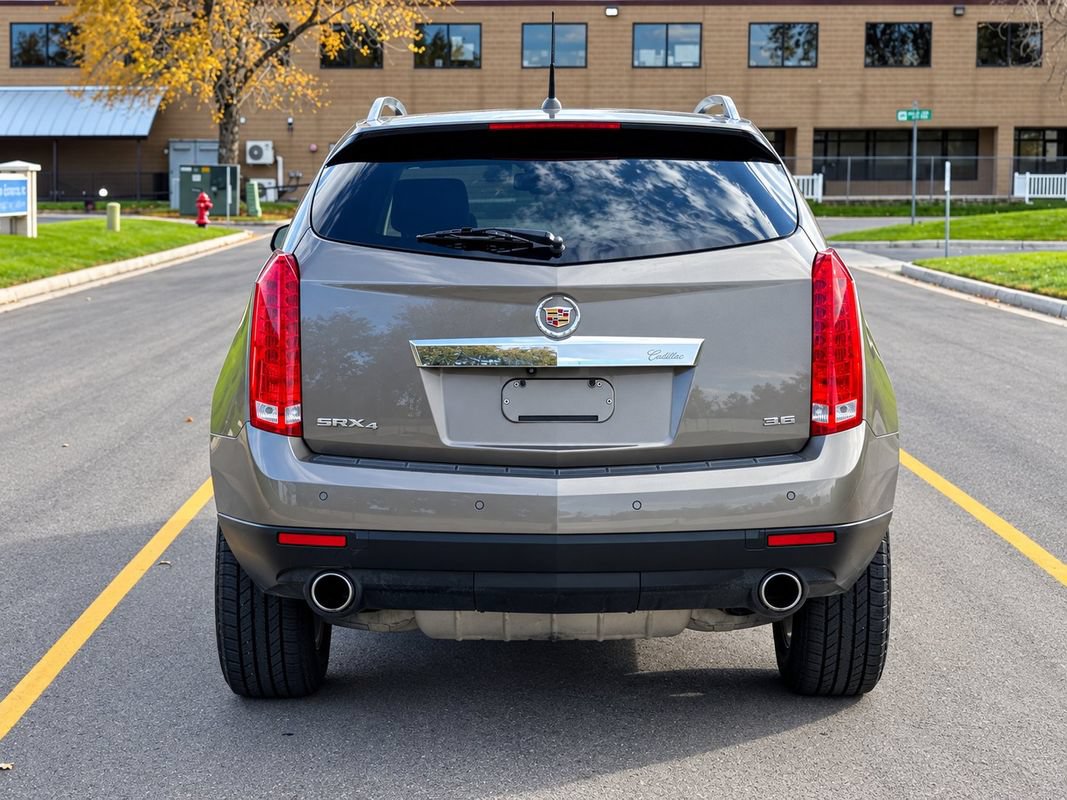 Used 2012 Cadillac SRX Luxury AWD/4WD image 4