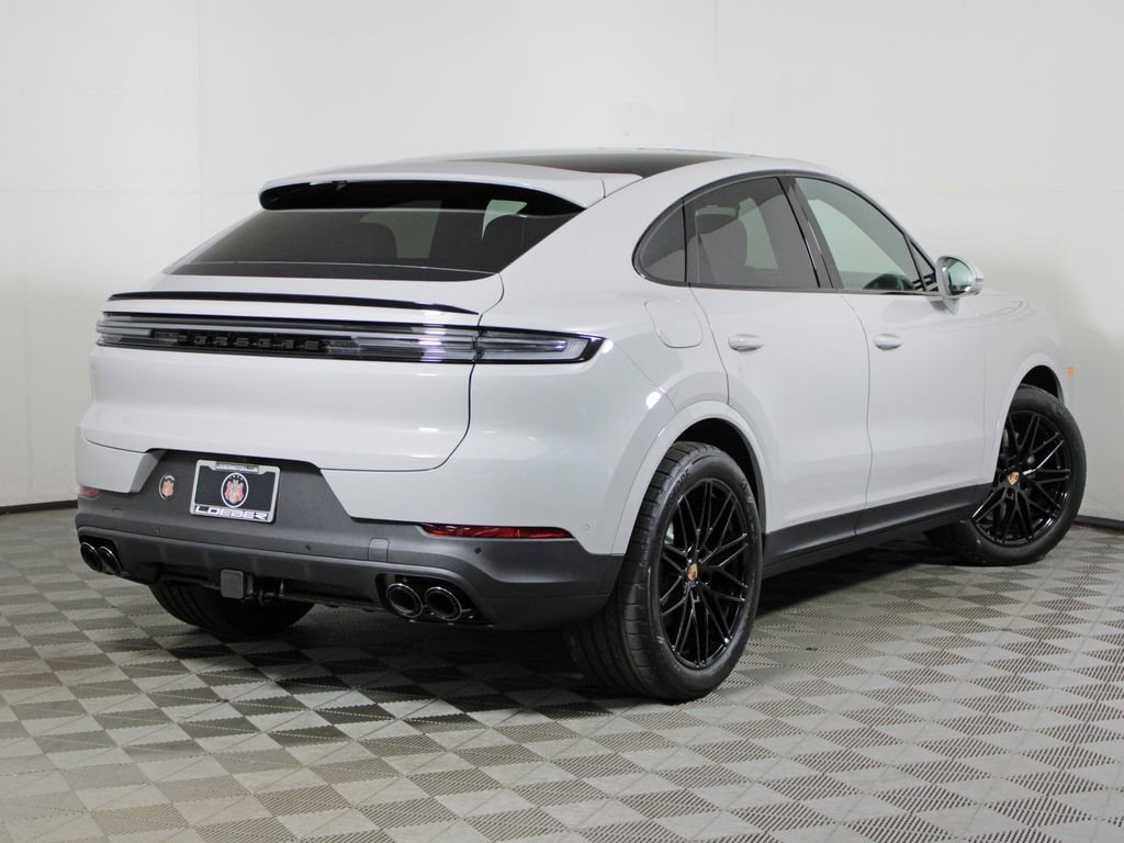 Used 2026 Porsche Cayenne Coupe image 7