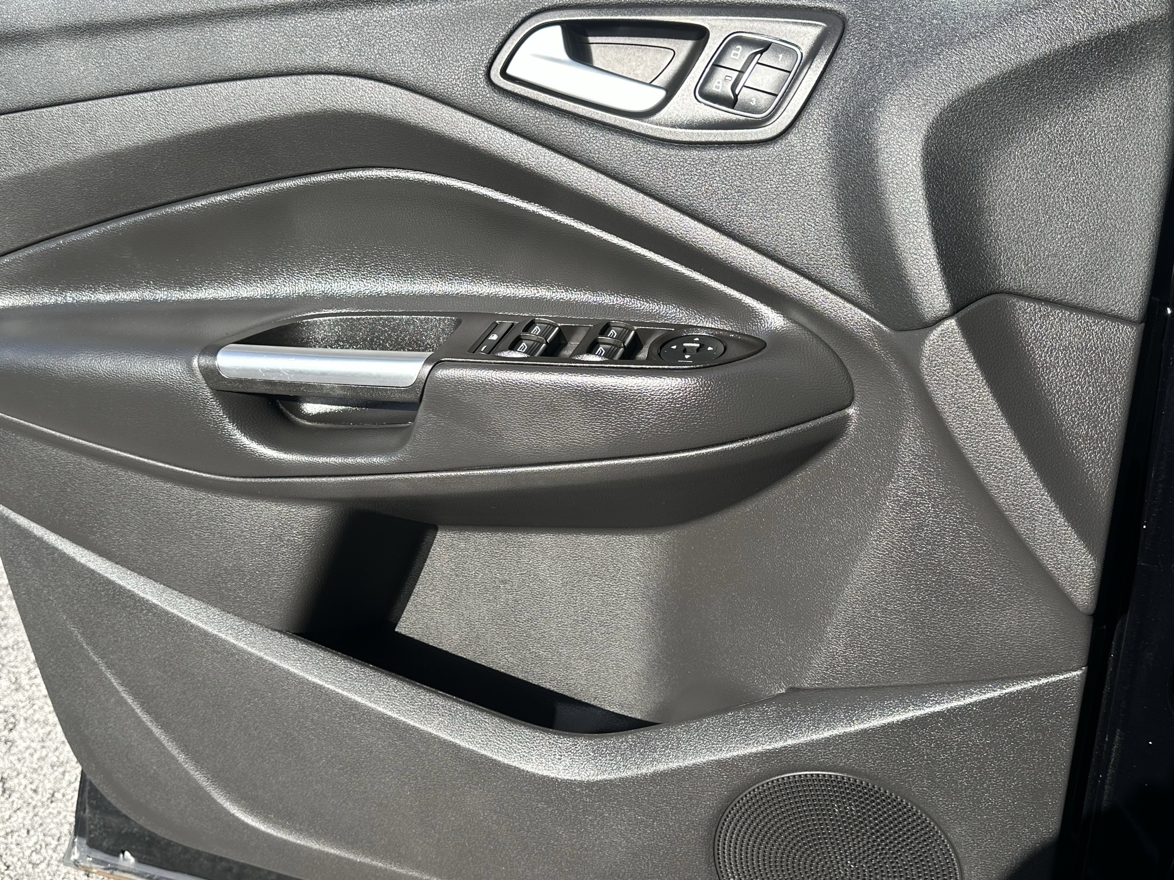 Used 2017 Ford Escape Titanium w/ Equipment Group 301A image 22