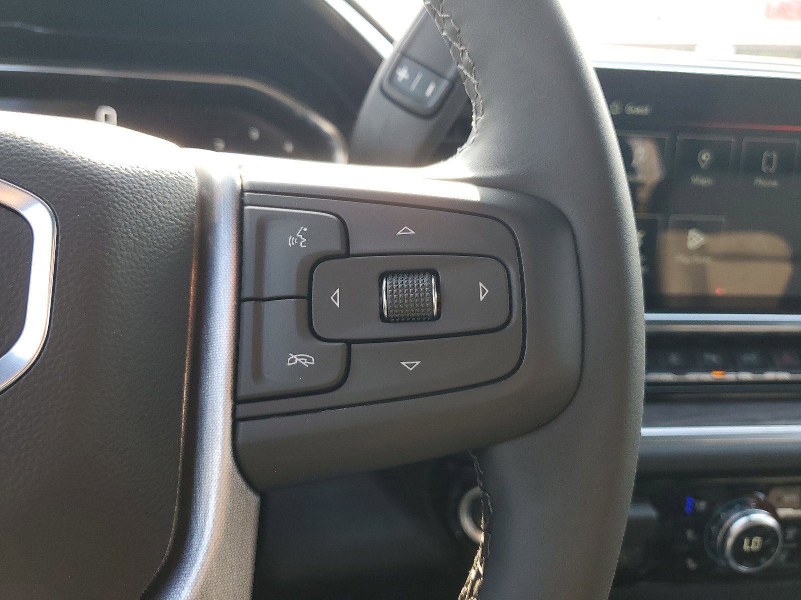 New 2025 GMC Sierra 2500 SLT w/ SLT Premium Package image 26