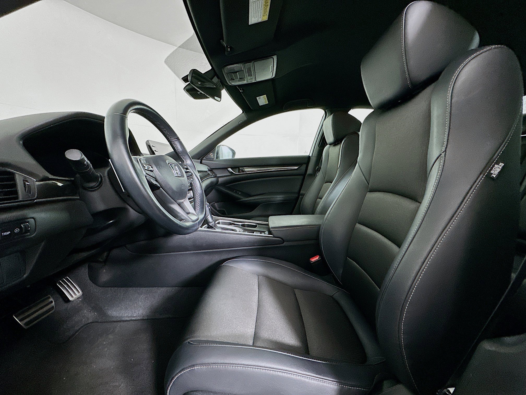 Used 2022 Honda Accord Sport image 13