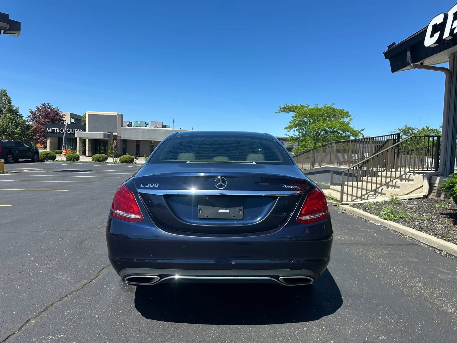 Used 2017 Mercedes-Benz C 300 4MATIC Sedan image 5
