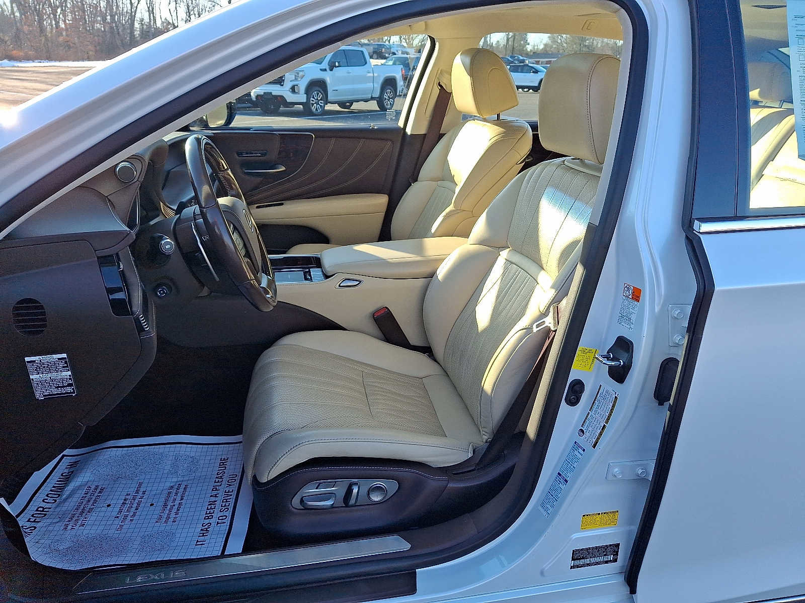 Used 2020 Lexus LS 500 image 15