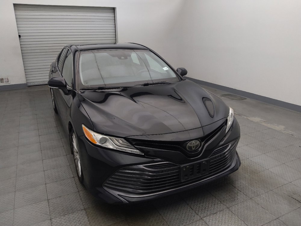 Used 2018 Toyota Camry XLE FWD image 14