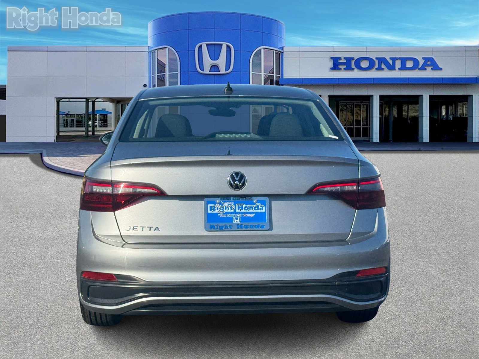 Used 2024 Volkswagen Jetta S image 5