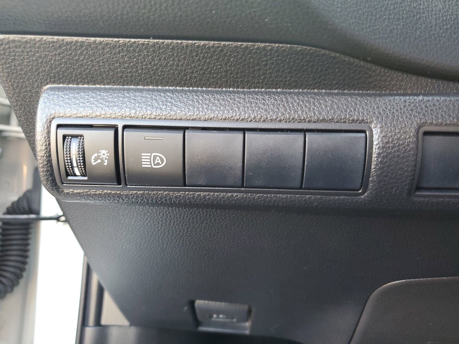 Used 2021 Toyota Corolla LE w/ Carpet Mat Package (TMS) image 22