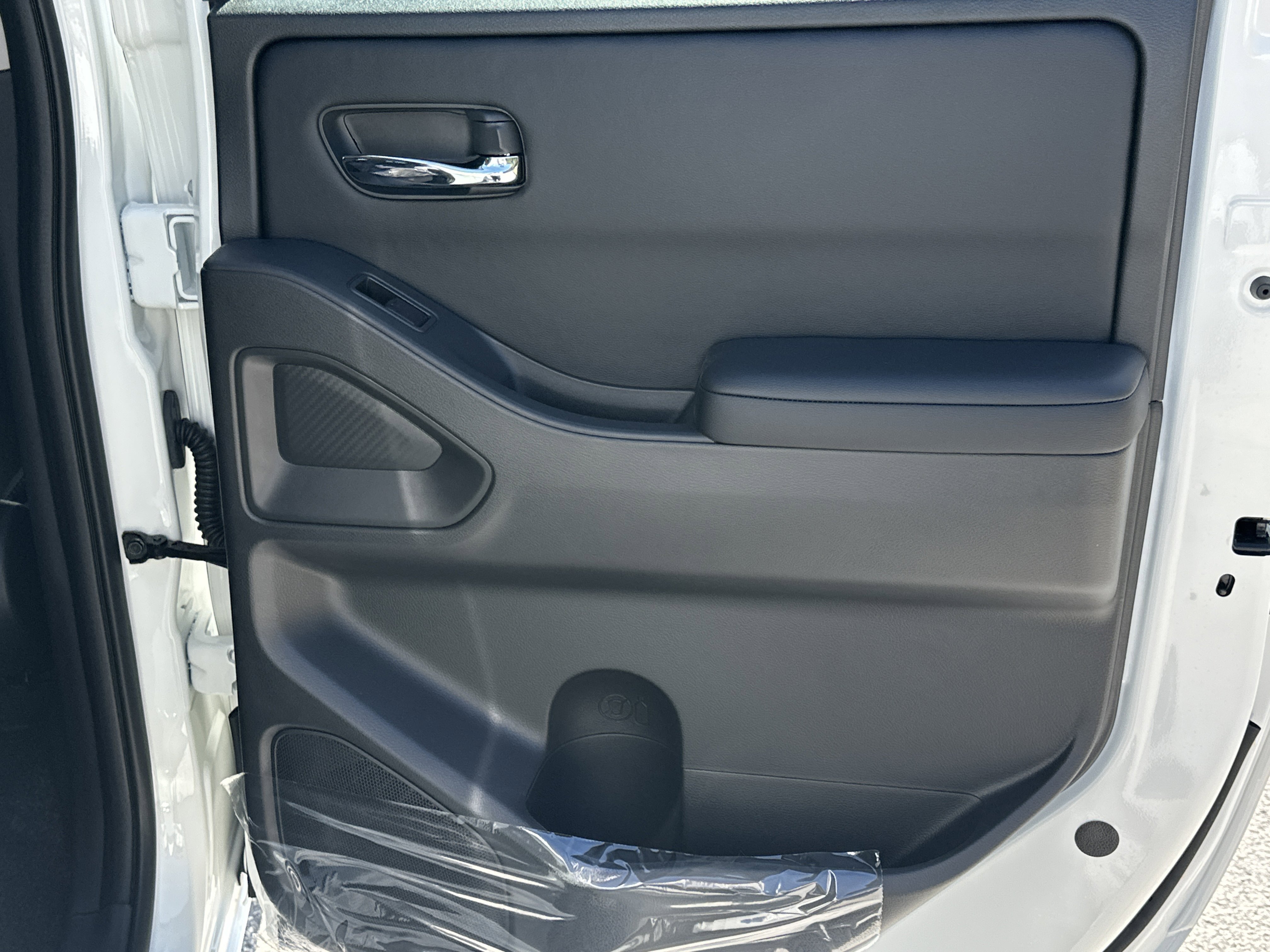 New 2026 Nissan Frontier SV w/ Tow Package image 16