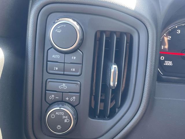 Used 2021 Chevrolet Silverado 1500 Custom Trail Boss w/ LPO, Dark Essentials Package image 21