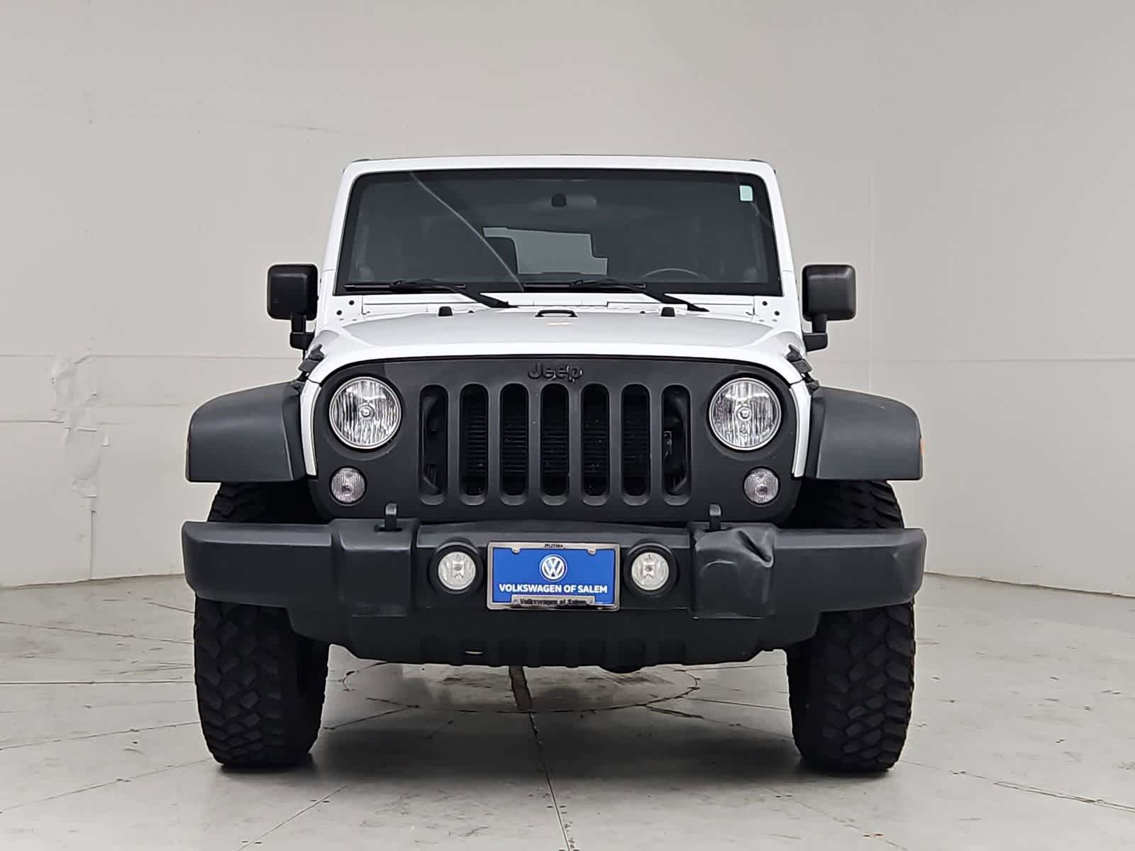 Used 2014 Jeep Wrangler Rubicon w/ Connectivity Group AWD/4WD image 9